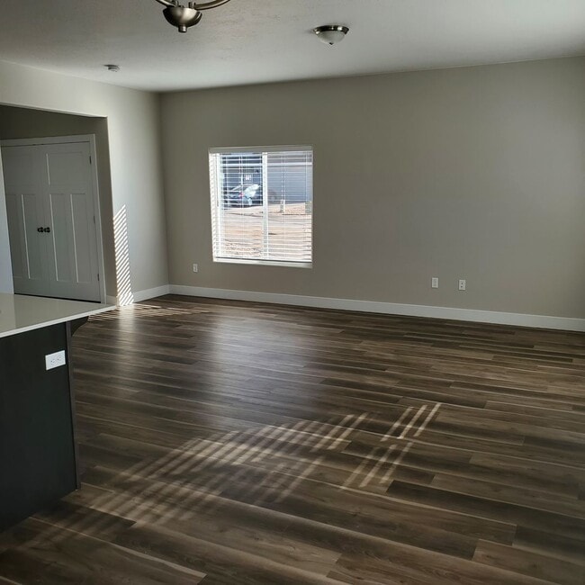 Photo - Welcoming 2 Bed, 2.5 Bath Townhouse