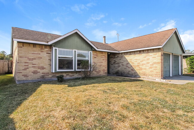 Photo - 242 Maybrook Dr