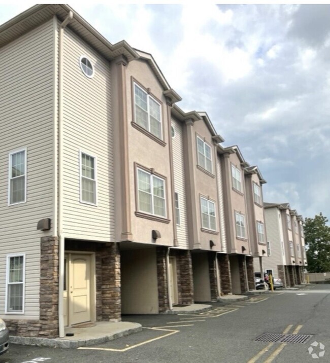 Building Photo - 734 County Ave Unit C1 Rental