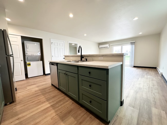 Building Photo - 523-525 Rustic Ridge Drive (Lot 6) Unit 523