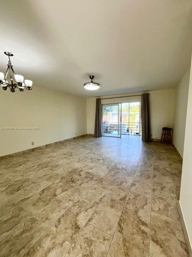 Building Photo - 1425 Atlantic Shores Blvd Unit 308