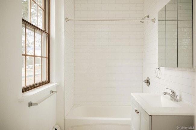 Photo - 5728 Third St Unidad 3