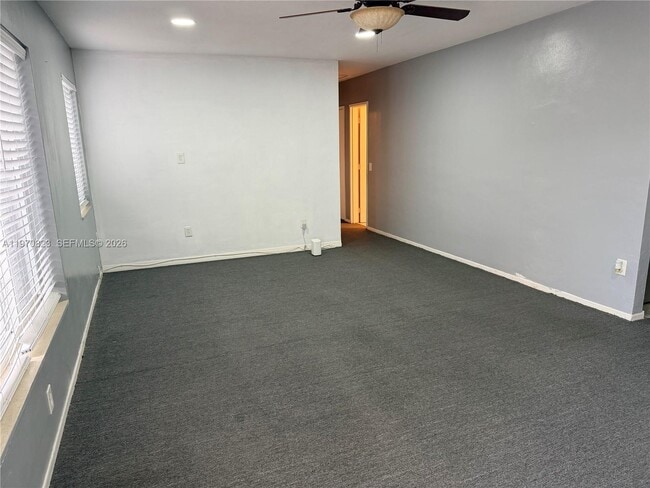 Photo - 1320 N 69th Way