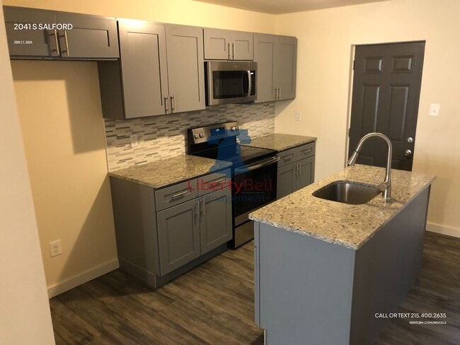Photo - 2041 S Salford St