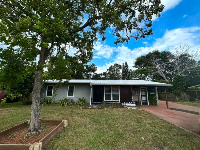 Photo - 6913 Cocos Dr