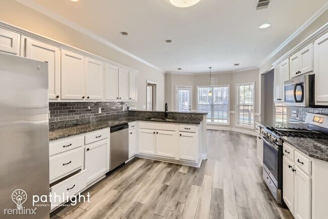 Photo - 4 br, 3.5 bath House - 325 Harvest Run UNIT