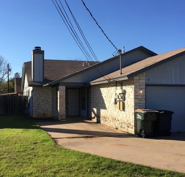 Building Photo - 607 Luther Dr