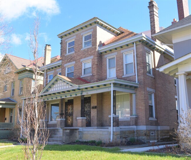 Photo - 98 Miami Ave