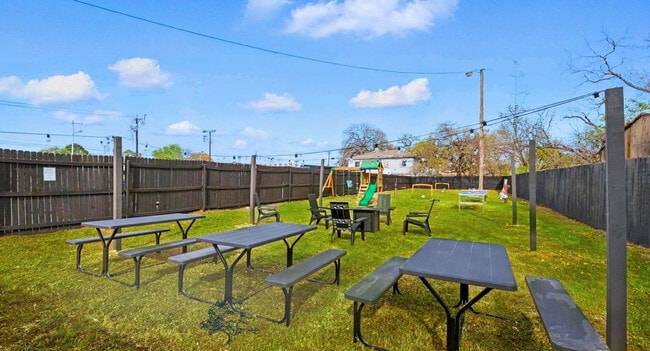 Photo - 2336 Minnie St Unidad SI ID1514827P