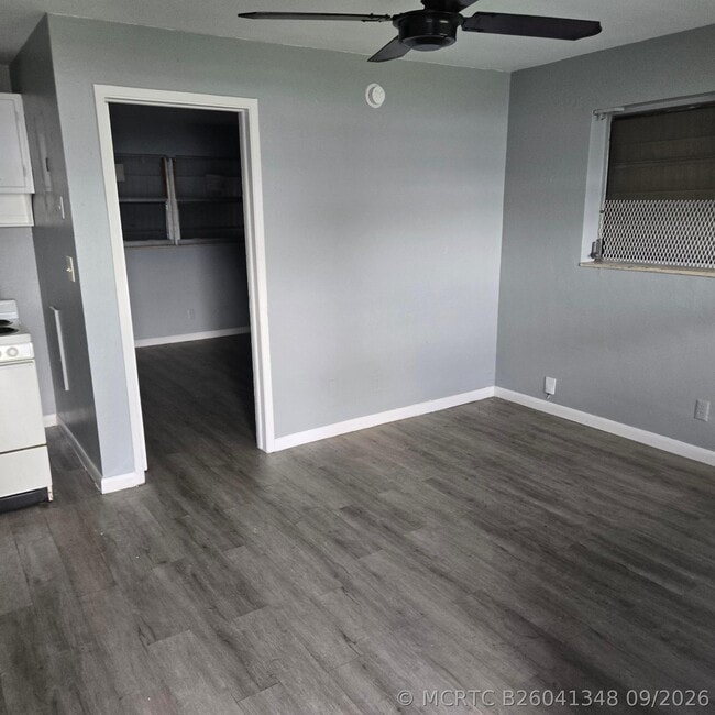 2850 SW 1st St Unidad 4