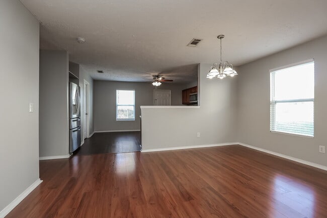 Photo - 5064 Smith Springs Pkwy