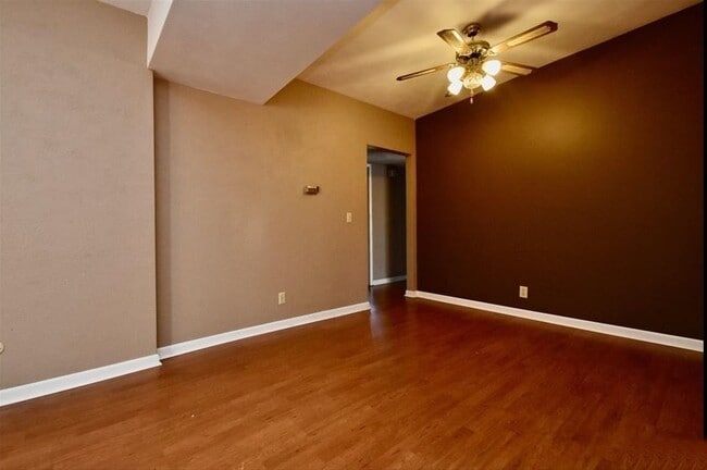 Photo - 6831 N Frostwood Pkwy