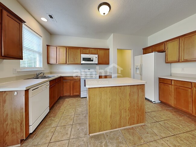 Photo - 6016 Glen Way Dr