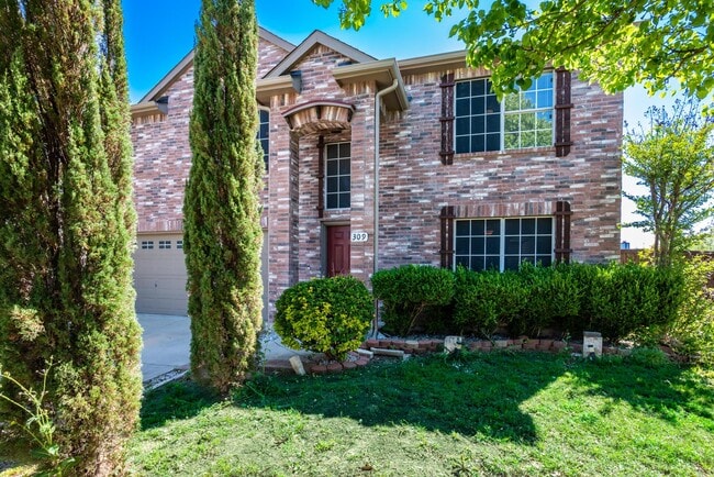 Photo - 309 Longshore Dr