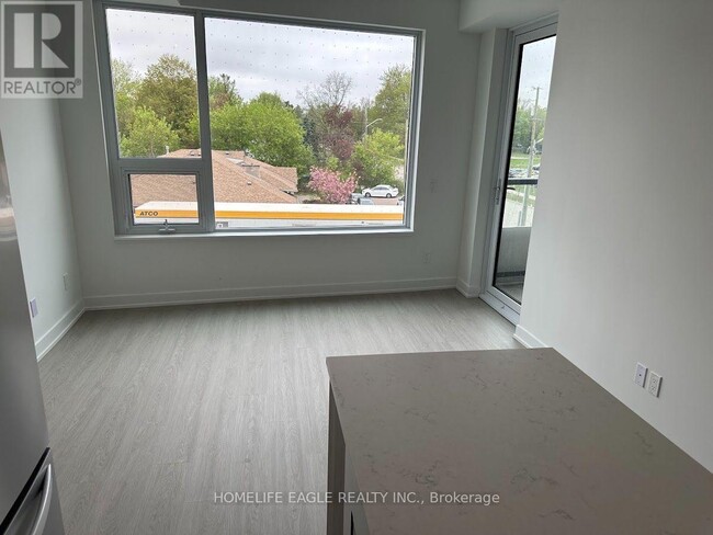 Photo - 8188 Yonge St Unit 303