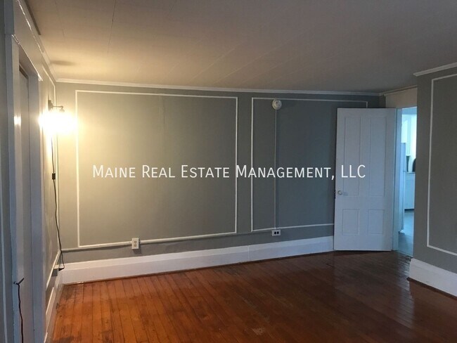 Photo - 198 Center St Unit 2