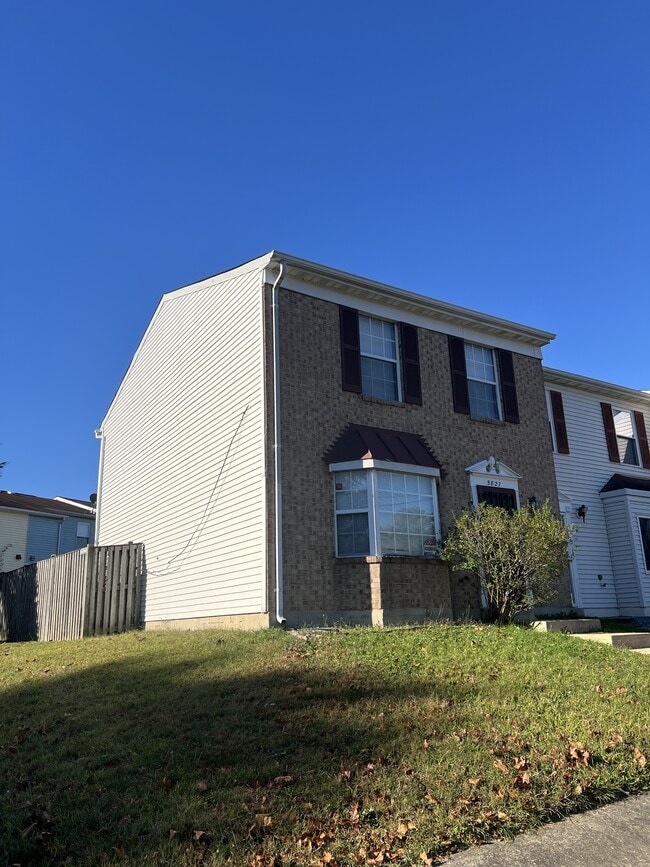 Photo - 5827 Suitland Rd