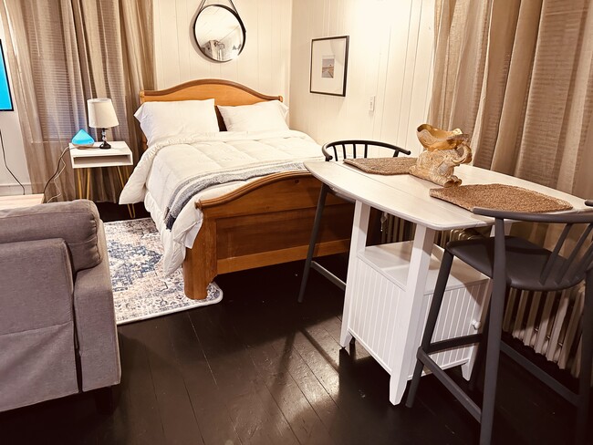 Photo - 167 Broadway