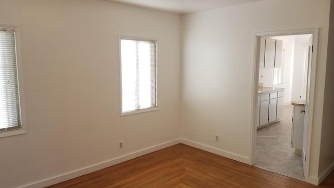 Photo - Ashby BART accessible vintage Berkeley home. Huge backyard!