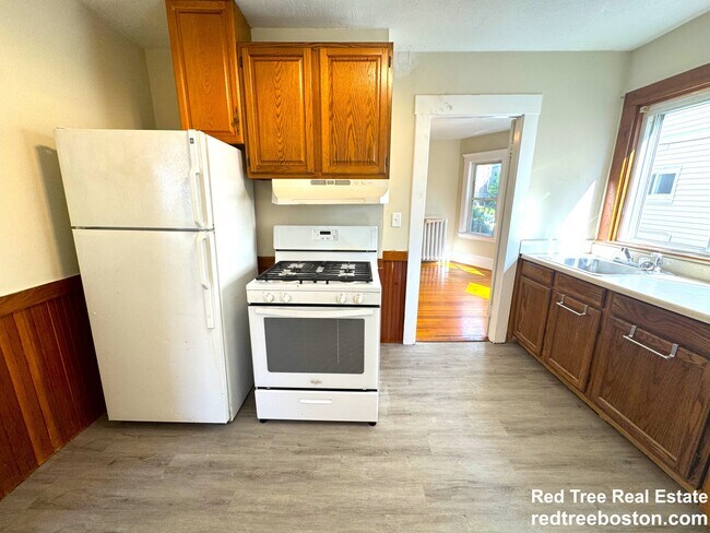 Photo - 20 Hunnewell Ave Unidad 1