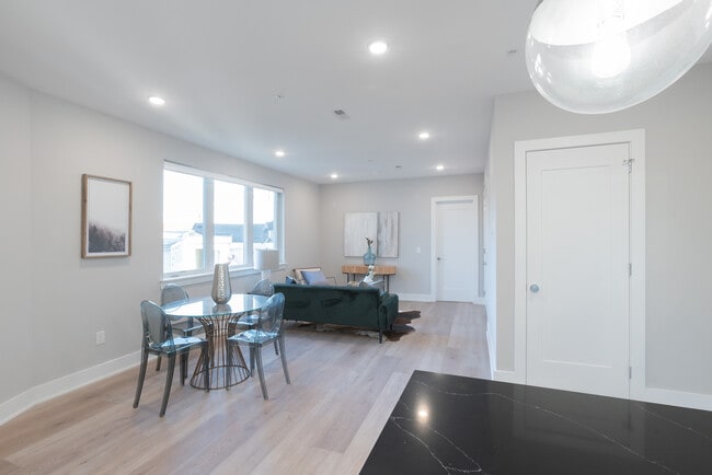 The Avenue (1513 Ridge Ave)