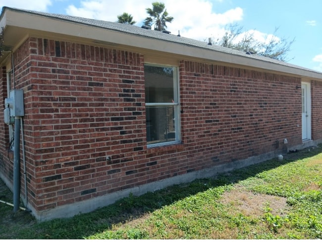 Photo - 710 W Starr Ave