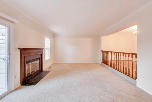 Photo - Ellicott City townhome for you!
