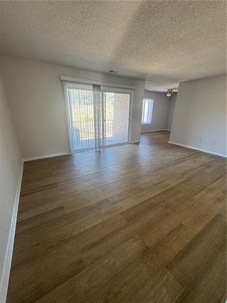 3288 Covington Dr