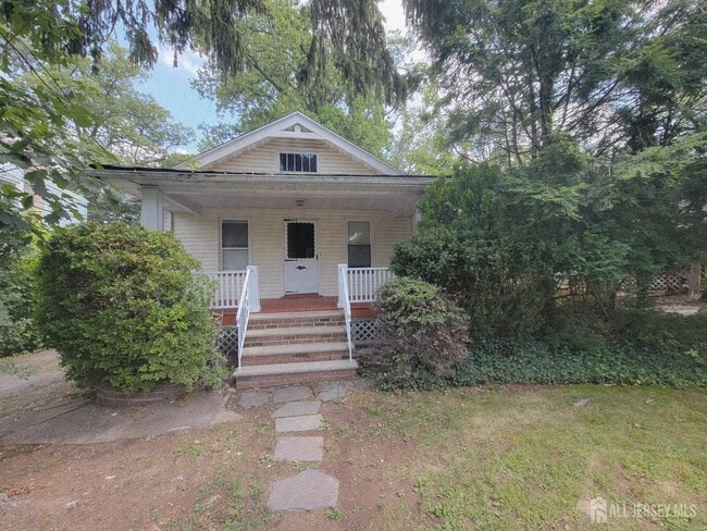 Photo - 21 Middlesex Ave