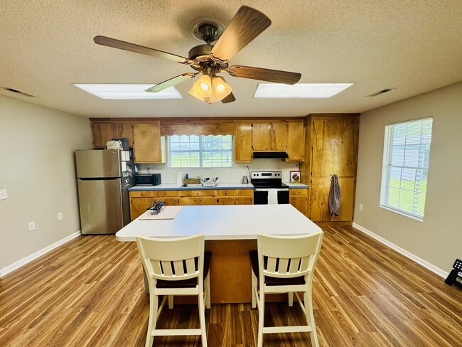 Photo - 4052 Goff Rd