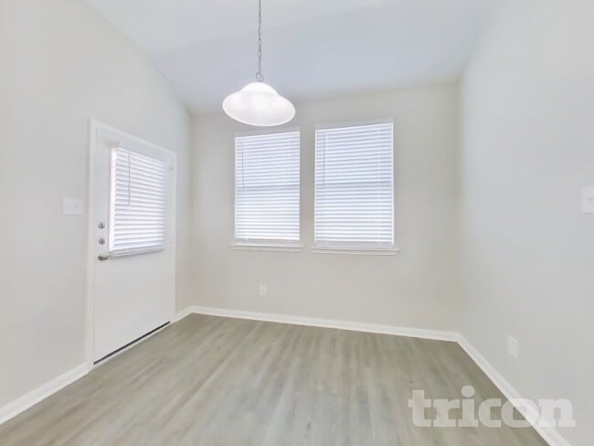 Photo - 15607 Jackie Robinson Rd