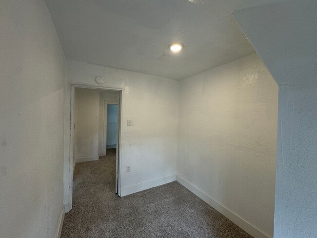 211 Reifert St