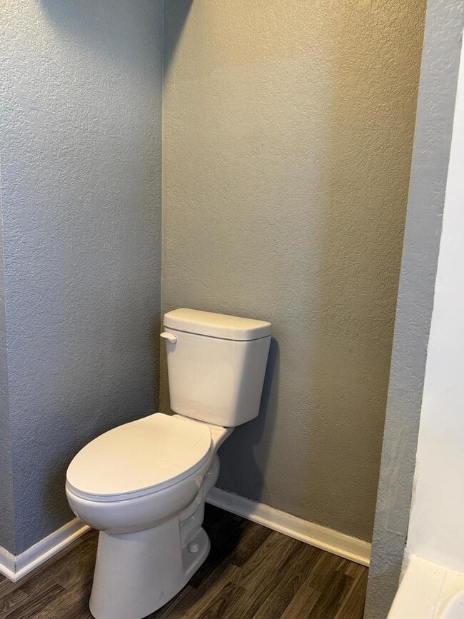 Photo - 348 S Rosewood Ave Unit 2