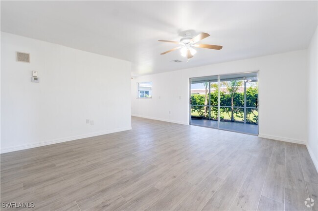 Building Photo - 23 Kings Rd Rental