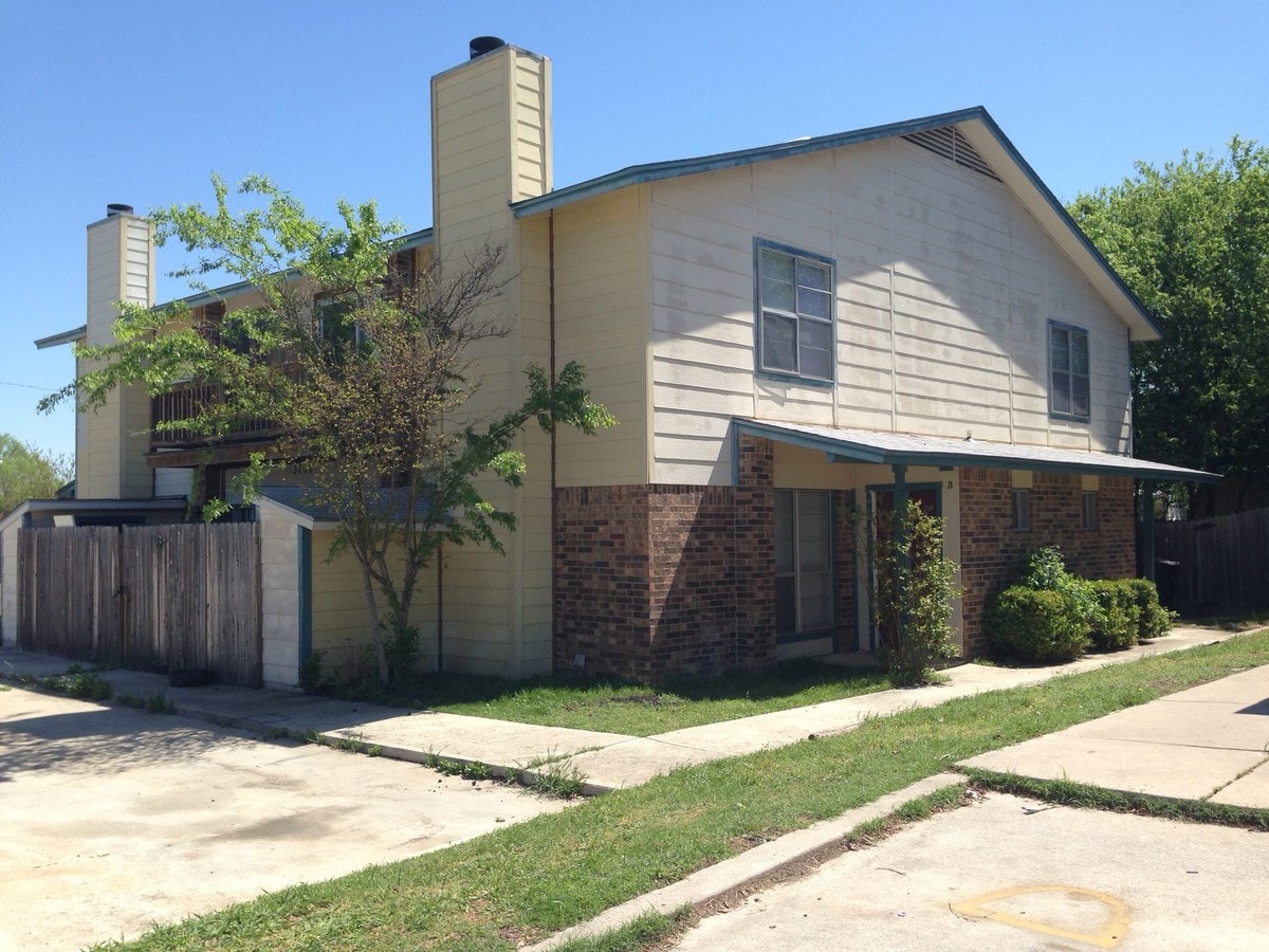 Photo - 3706 Charolais Dr