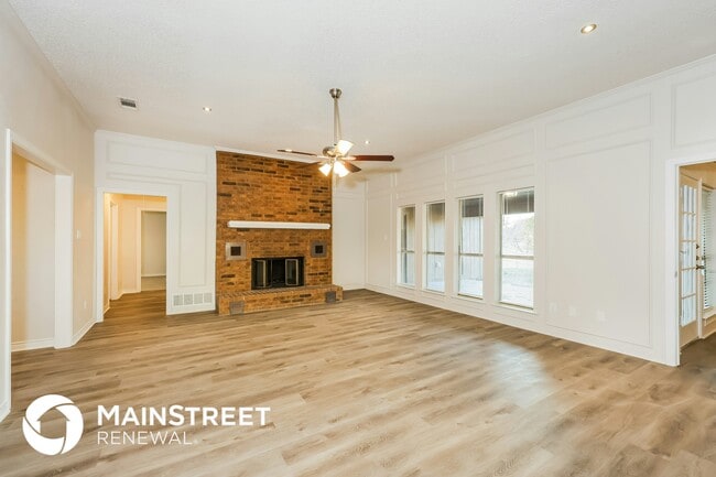 Photo - 1617 James Good Ln