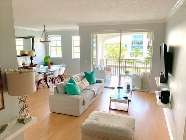 Photo - 3245 NE 184th St Unit 13403