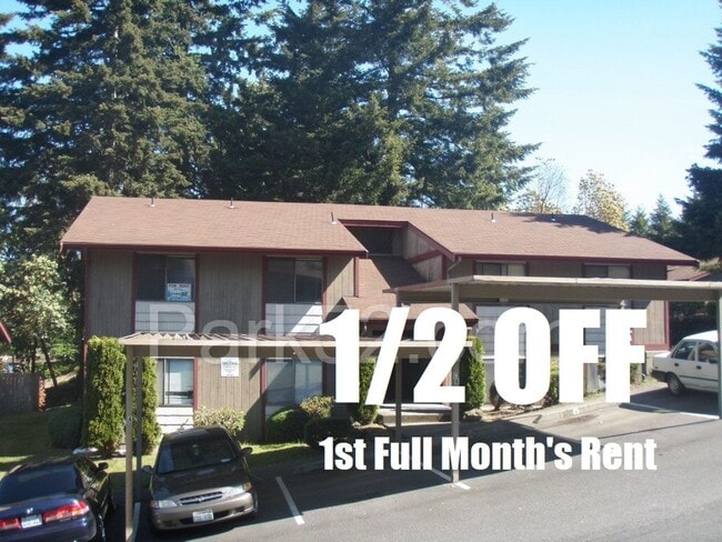 Building Photo - 1/2 Off First Full Month's Rent! Lower Level 2 Bedroom 1 Bathroom Apartment Unit #B
