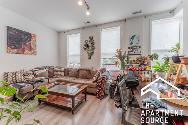 Building Photo - 2022 S Throop St Rental