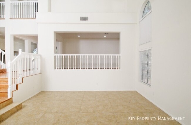 Photo - 2830 Via Stella St