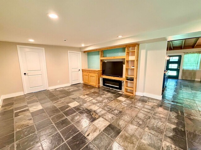 Photo - 26084 Pichon Rd