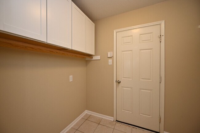 Photo - 219 N Wimberly Way