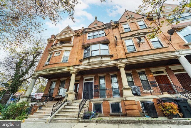 Photo - 1635 N 33rd St