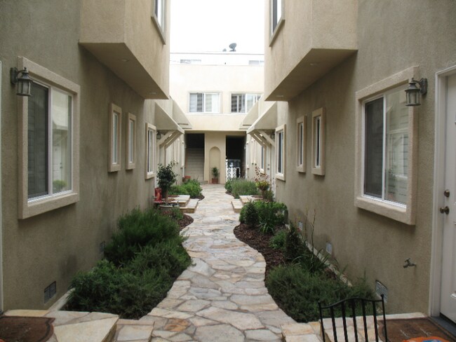 3632 2nd St Unit 14