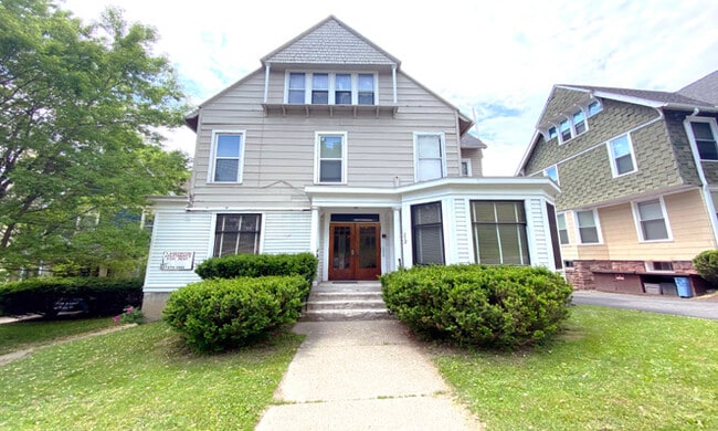 Photo - 512 Stewart Ave
