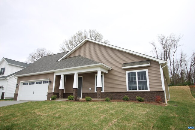 Photo - 205 Lindburgh Dr House