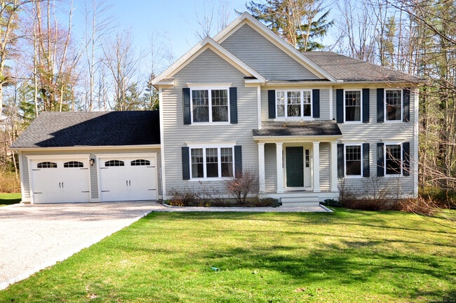 Building Photo - 5 Belshyre Ct Rental
