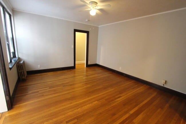 Building Photo - 1.0 bedroom in Somerville Massachusetts 02144 Rental
