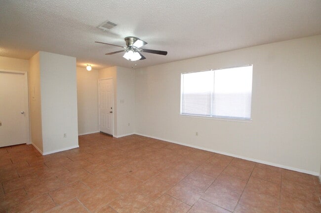 Photo - Spacious 2-Bed, 1-Bath Gulf Breeze Duplex Just Past the National Seashore with Updated Kitchen, F...