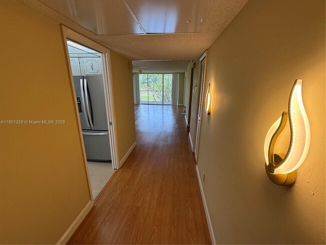 Building Photo - 3351 S Palm Aire Dr Unit 205 Rental